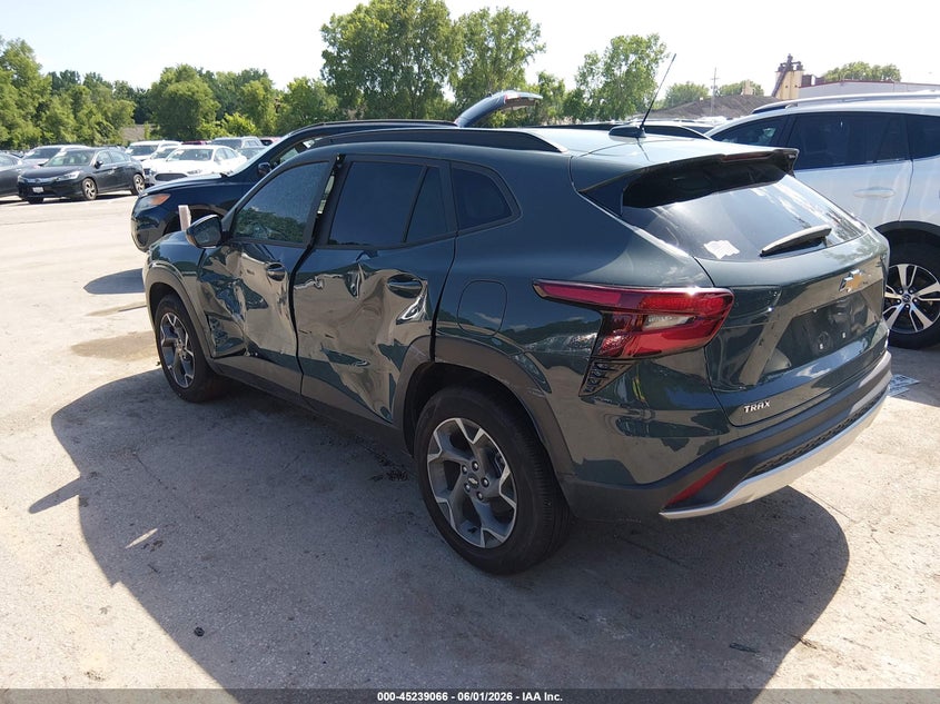 2025 Chevrolet Trax VIN KL77LHEP3SC308501 IAAI salvage auction — SIDE, Salvage Title, sold $8,425 on 2026-07-22 (photo 3)