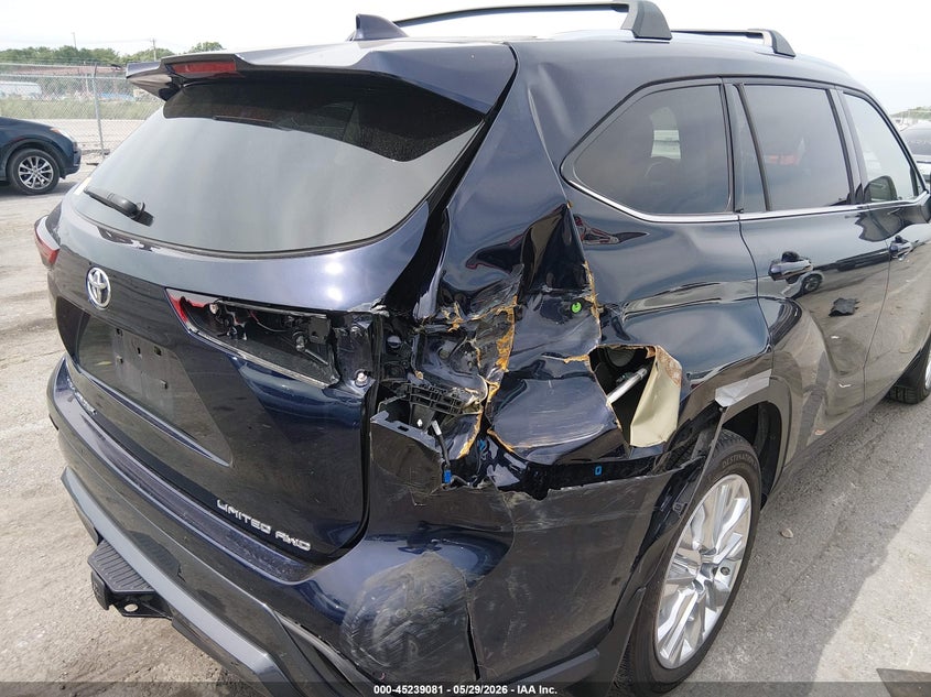 2022 Toyota Highlander VIN 5TDDZRBH6NS182676 IAAI salvage auction — RIGHT REAR, Salvage (Illinois), sold $18,050 on 2026-07-07 (photo 6)