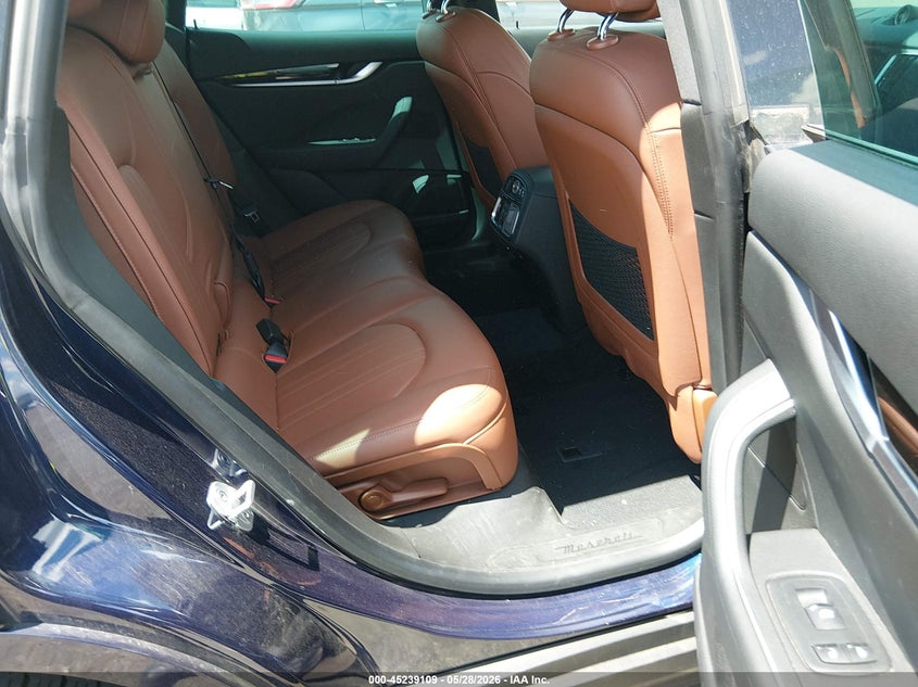 2019 Maserati Levante VIN ZN661XUA4KX322653 IAAI salvage auction — FRONT END, Salvage (Pennsylvania), sold $7,100 on 2026-07-31 (photo 8)