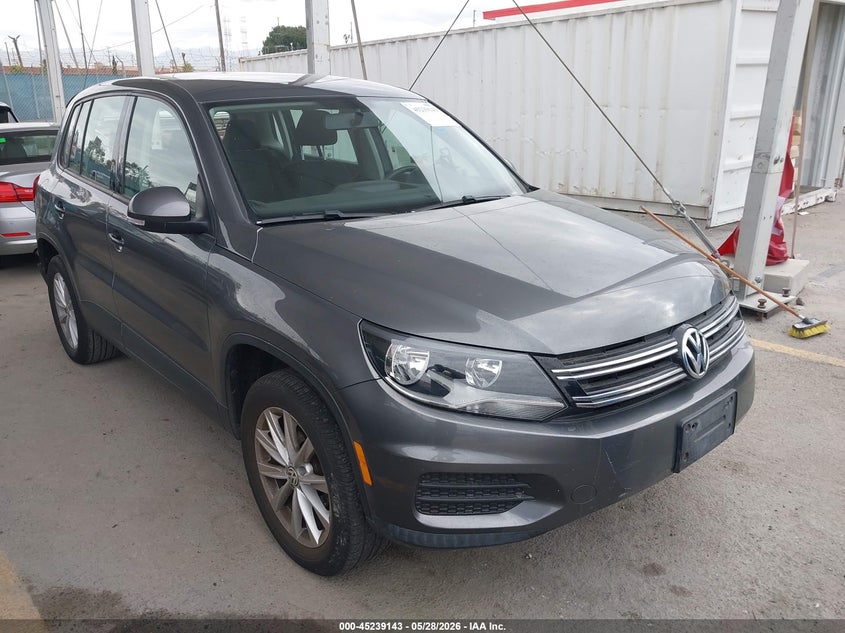 2017 Volkswagen Tiguan VIN WVGAV7AX4HK044363 IAAI salvage auction — REAR END, Salvage Title, sold $1,650 on 2026-07-08 (photo 1)