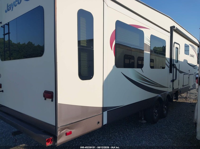 2016 Jayco Eagle VIN 1UJCJ0BU5G1WA0118 IAAI salvage auction — REAR END, Salvage (North Carolina), sold $5,500 on 2026-07-06 (photo 4)