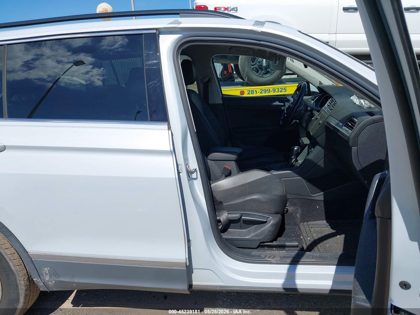 2018 Volkswagen Tiguan VIN 3VV3B7AX2JM078663 IAAI salvage auction — FRONT END, Salvage Title, sold $1,950 on 2026-07-18 (photo 5)