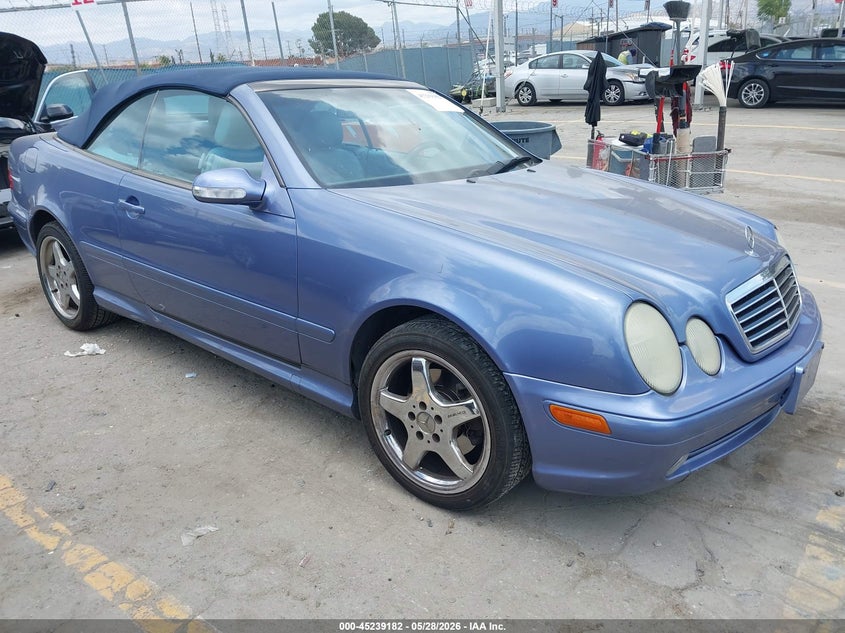 2002 Mercedes-benz Clk-class VIN WDBLK70G82T121078 IAAI salvage auction — LEFT FRONT, Salvage (California), sold $800 on 2026-07-15 (photo 1)