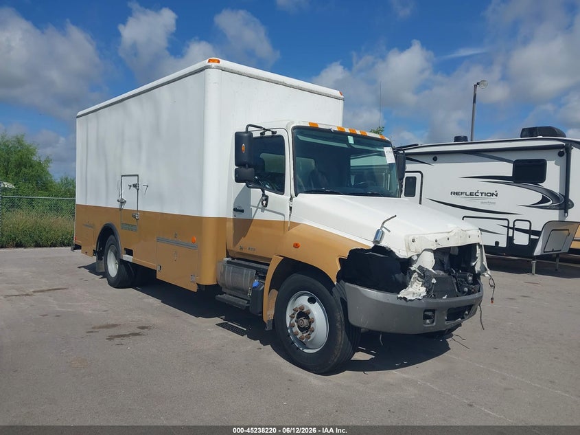 2014 Hino Hino 338 VIN 5PVNV8JM8E4S50626 IAAI salvage auction — FRONT END, Original (Texas), sold $2,000 on 2026-07-22 (photo 1)