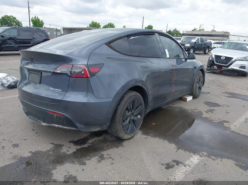 2023 Tesla Model y VIN 7SAYGDEE2PF629560 IAAI salvage auction — FRONT END, Salvage Title, sold $8,000 on 2026-07-29 (photo 4)
