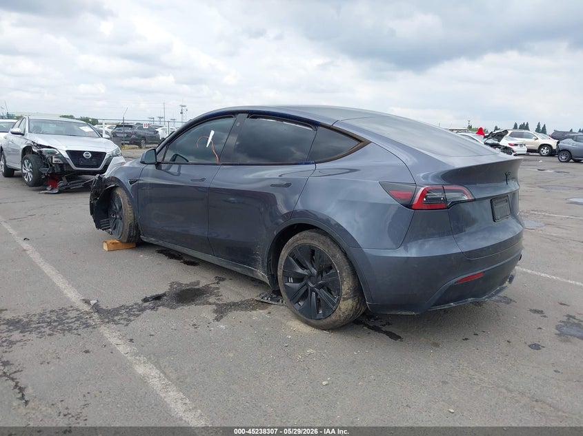 2023 Tesla Model y VIN 7SAYGDEE2PF629560 IAAI salvage auction — FRONT END, Salvage Title, sold $8,000 on 2026-07-29 (photo 3)
