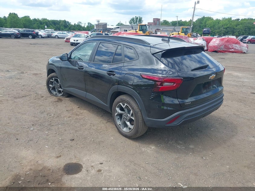 2025 Chevrolet Trax VIN KL77LHEP5SC172422 IAAI salvage auction — RIGHT SIDE, Salvage Title, sold $3,550 on 2026-07-29 (photo 3)