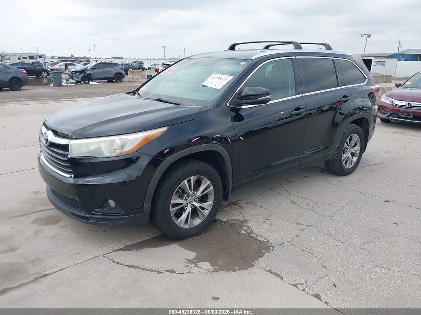 2015 Toyota Highlander VIN 5TDKKRFH9FS087214 IAAI salvage auction — FRONT & REAR, Salvage Title, sold $5,850 on 2026-07-08 (photo 2)