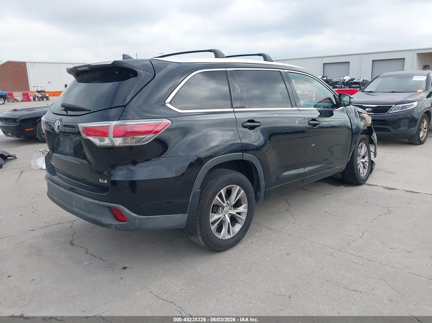 2015 Toyota Highlander VIN 5TDKKRFH9FS087214 IAAI salvage auction — FRONT & REAR, Salvage Title, sold $5,850 on 2026-07-08 (photo 4)