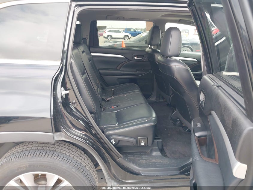 2015 Toyota Highlander VIN 5TDKKRFH9FS087214 IAAI salvage auction — FRONT & REAR, Salvage Title, sold $5,850 on 2026-07-08 (photo 8)