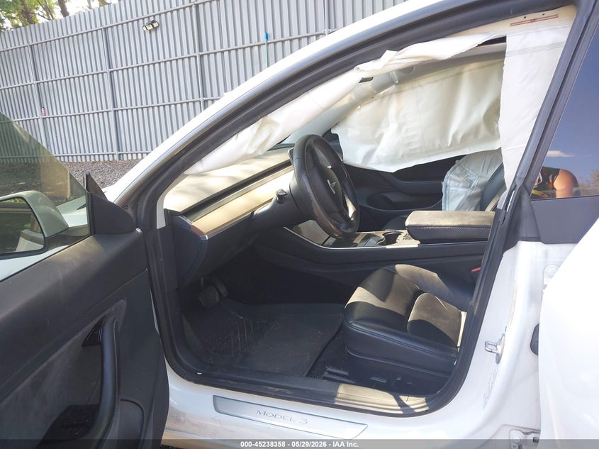 2020 Tesla Model 3 VIN 5YJ3E1EB3LF665401 IAAI salvage auction — RIGHT SIDE, Salvage (New Jersey), sold $4,250 on 2026-07-29 (photo 5)