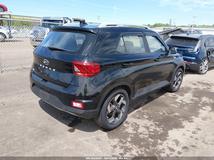 2021 Hyundai Venue VIN KMHRC8A35MU071744 IAAI salvage auction — HAIL, Salvage Title, sold $4,975 on 2026-07-07 (photo 4)