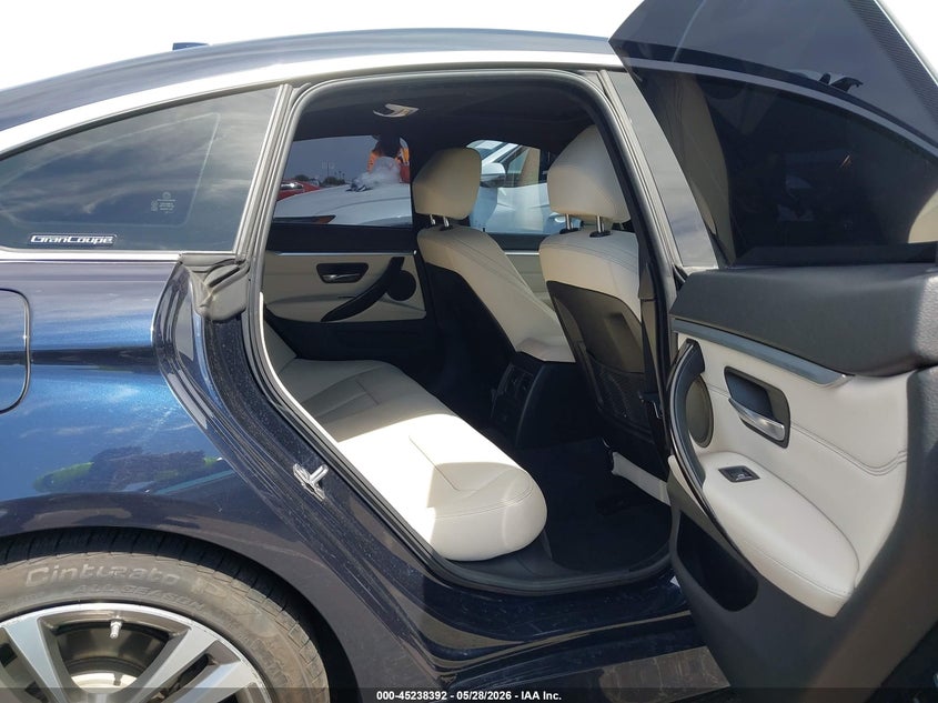 2019 BMW 4er VIN WBA4J1C53KBM18441 IAAI salvage auction — LEFT SIDE, Salvage Title, sold $4,650 on 2026-07-07 (photo 8)