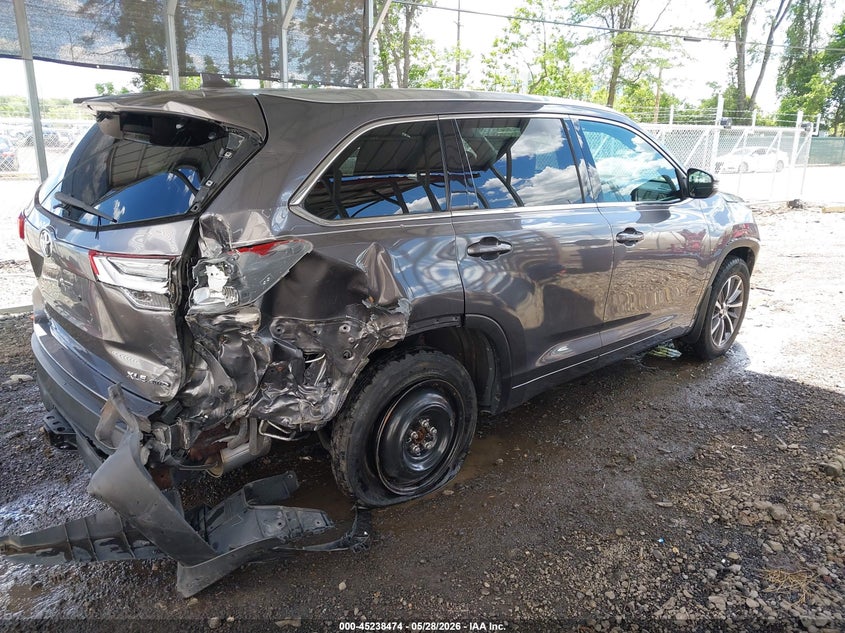 2018 Toyota Highlander VIN 5TDJZRFH8JS542313 IAAI salvage auction — FRONT END, Salvage Title, sold $6,450 on 2026-07-30 (photo 4)