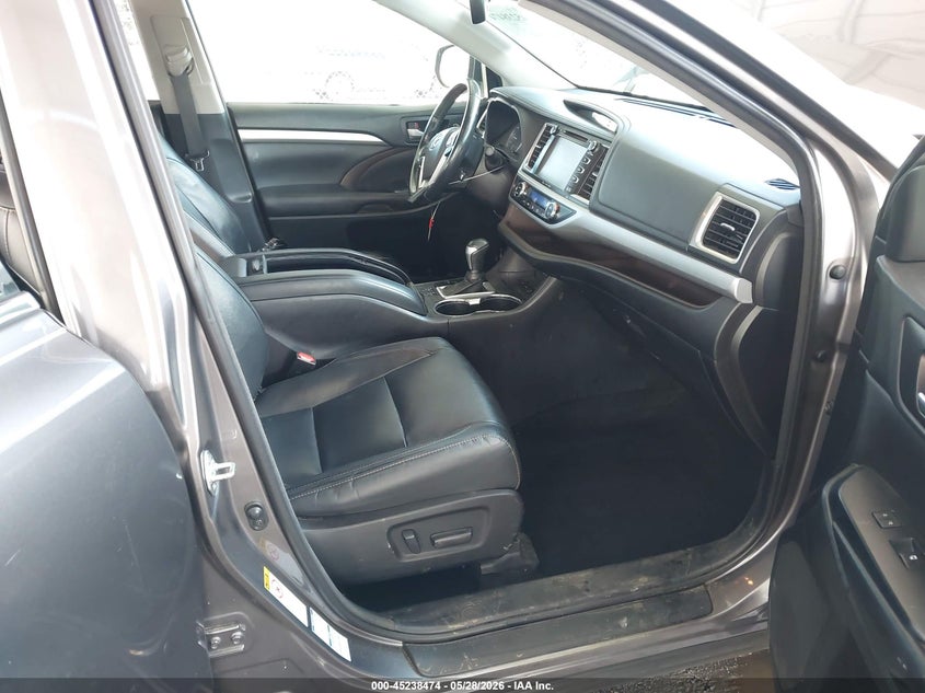 2018 Toyota Highlander VIN 5TDJZRFH8JS542313 IAAI salvage auction — FRONT END, Salvage Title, sold $6,450 on 2026-07-30 (photo 5)