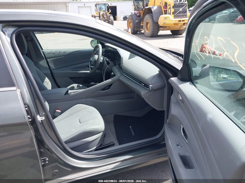2024 Hyundai Elantra VIN KMHLS4DG8RU804408 IAAI salvage auction — FRONT END, Salvage Title, sold $5,650 on 2026-07-09 (photo 5)