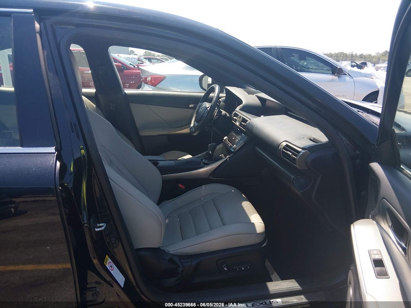 2014 Lexus Is VIN JTHBE1D20E5001055 IAAI salvage auction — REAR END, Salvage Title, sold $7,750 on 2026-07-15 (photo 5)