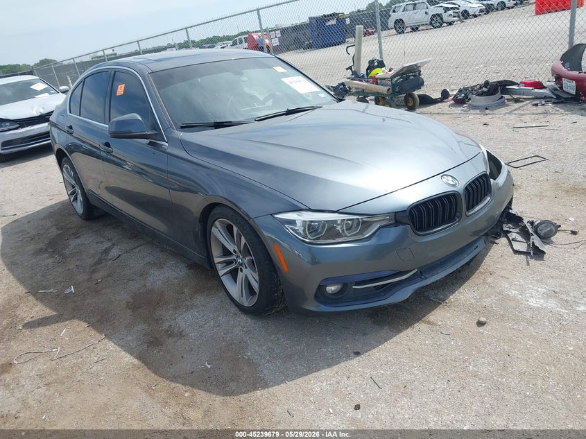 2018 BMW 3er VIN WBA8B9G59JNU96355 IAAI salvage auction — BIO HAZARD, Salvage Title, sold $2,175 on 2026-07-21 (photo 1)