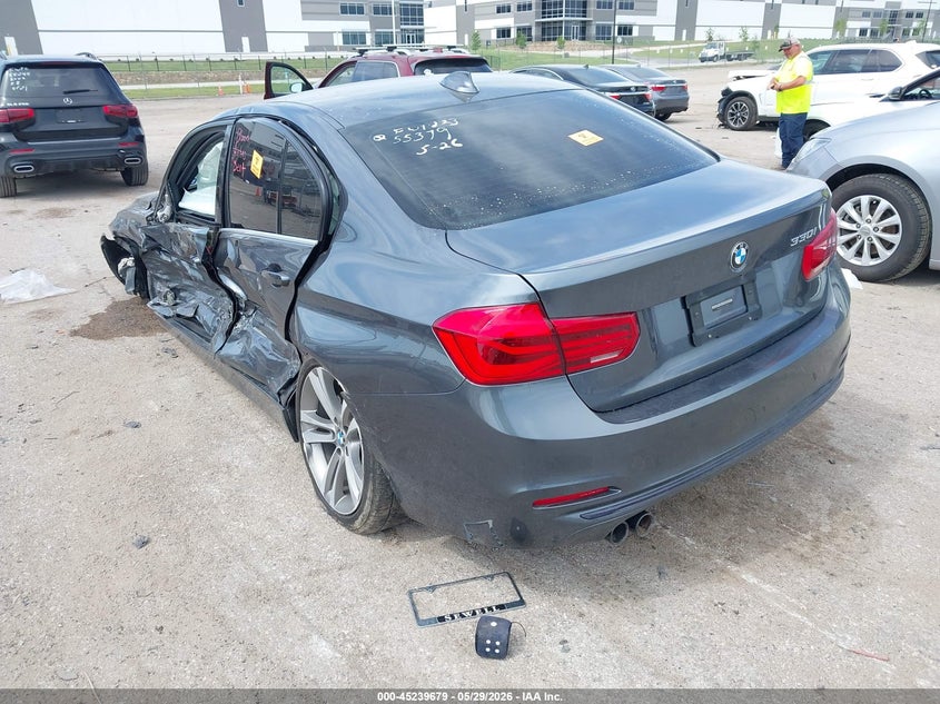 2018 BMW 3er VIN WBA8B9G59JNU96355 IAAI salvage auction — BIO HAZARD, Salvage Title, sold $2,175 on 2026-07-21 (photo 3)