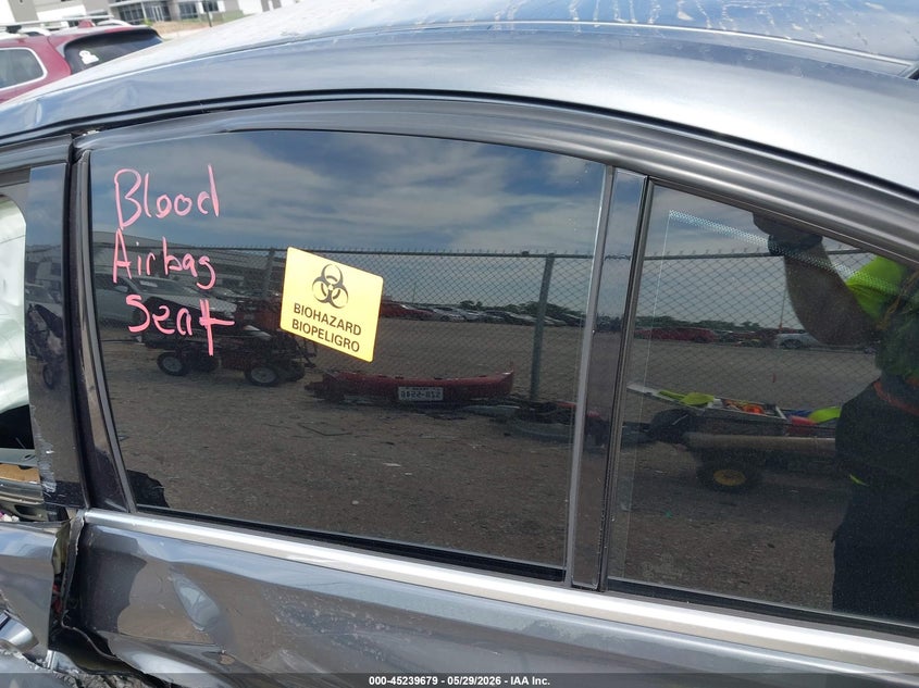 2018 BMW 3er VIN WBA8B9G59JNU96355 IAAI salvage auction — BIO HAZARD, Salvage Title, sold $2,175 on 2026-07-21 (photo 6)