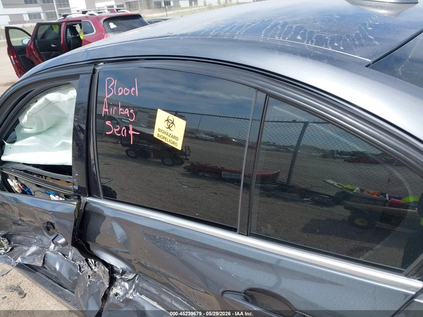 2018 BMW 3er VIN WBA8B9G59JNU96355 IAAI salvage auction — BIO HAZARD, Salvage Title, sold $2,175 on 2026-07-21 (photo 7)