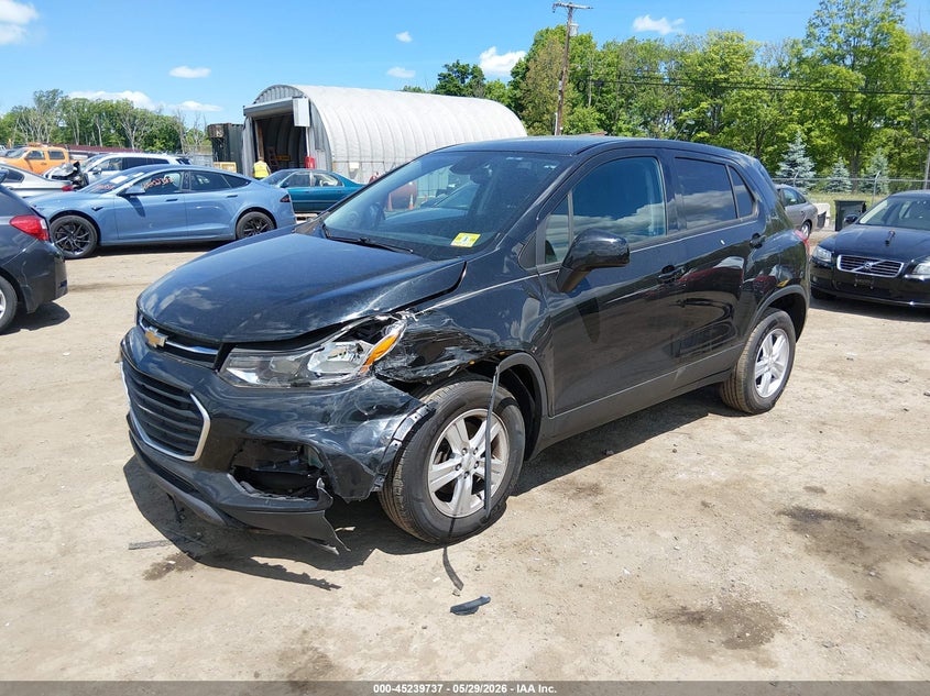 2020 Chevrolet Trax VIN KL7CJNSB1LB085524 IAAI salvage auction — LEFT FRONT, Salvage Title, sold $600 on 2026-07-16 (photo 2)