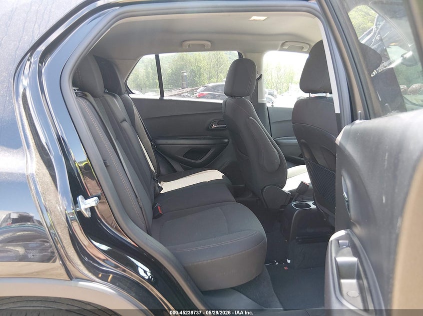 2020 Chevrolet Trax VIN KL7CJNSB1LB085524 IAAI salvage auction — LEFT FRONT, Salvage Title, sold $600 on 2026-07-16 (photo 8)