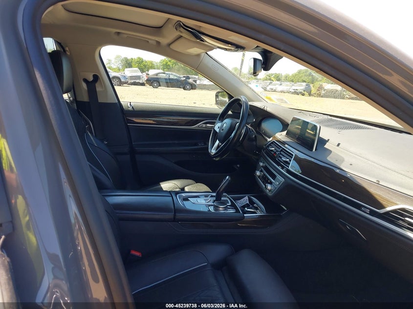 2022 BMW 7er VIN WBA7T4C08NCH51474 IAAI salvage auction — UNKNOWN, Salvage Title, sold $25,050 on 2026-07-07 (photo 5)