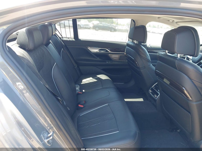 2022 BMW 7er VIN WBA7T4C08NCH51474 IAAI salvage auction — UNKNOWN, Salvage Title, sold $25,050 on 2026-07-07 (photo 8)