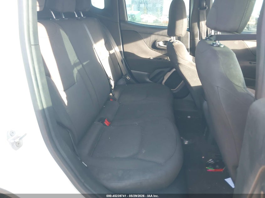 2016 Jeep Renegade VIN ZACCJAAT2GPE19609 IAAI salvage auction — FRONT END, Rebuildable (Florida), sold $775 on 2026-07-21 (photo 8)