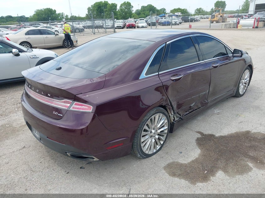 2013 Lincoln Mkz VIN 3LN6L2G94DR828040 IAAI salvage auction — SIDE, Salvage Title, sold $300 on 2026-07-09 (photo 4)