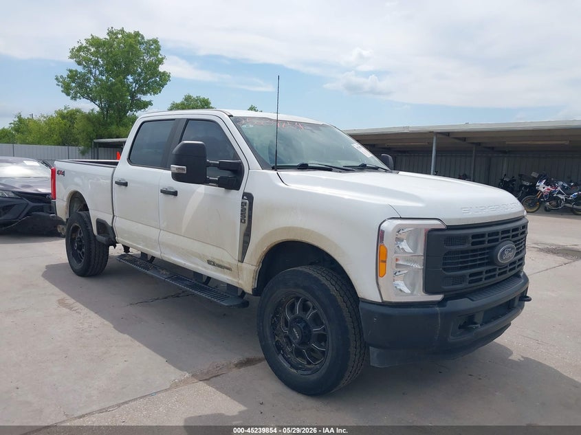 2023 Ford F250 VIN 1FT7W2BT8PEC37820 IAAI salvage auction — SIDE, Salvage Title, sold $13,100 on 2026-07-29 (photo 1)