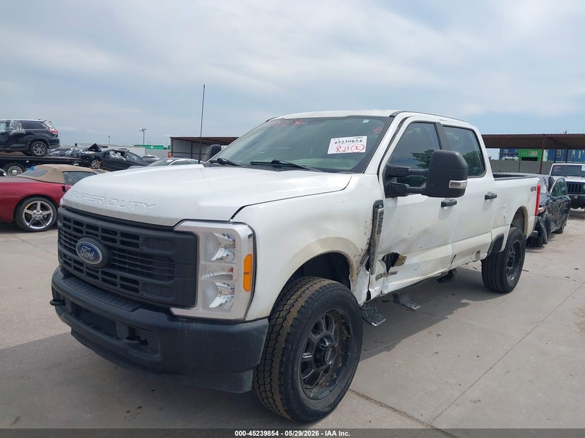 2023 Ford F250 VIN 1FT7W2BT8PEC37820 IAAI salvage auction — SIDE, Salvage Title, sold $13,100 on 2026-07-29 (photo 2)