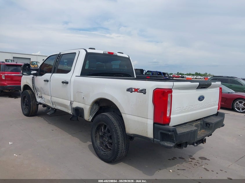 2023 Ford F250 VIN 1FT7W2BT8PEC37820 IAAI salvage auction — SIDE, Salvage Title, sold $13,100 on 2026-07-29 (photo 3)
