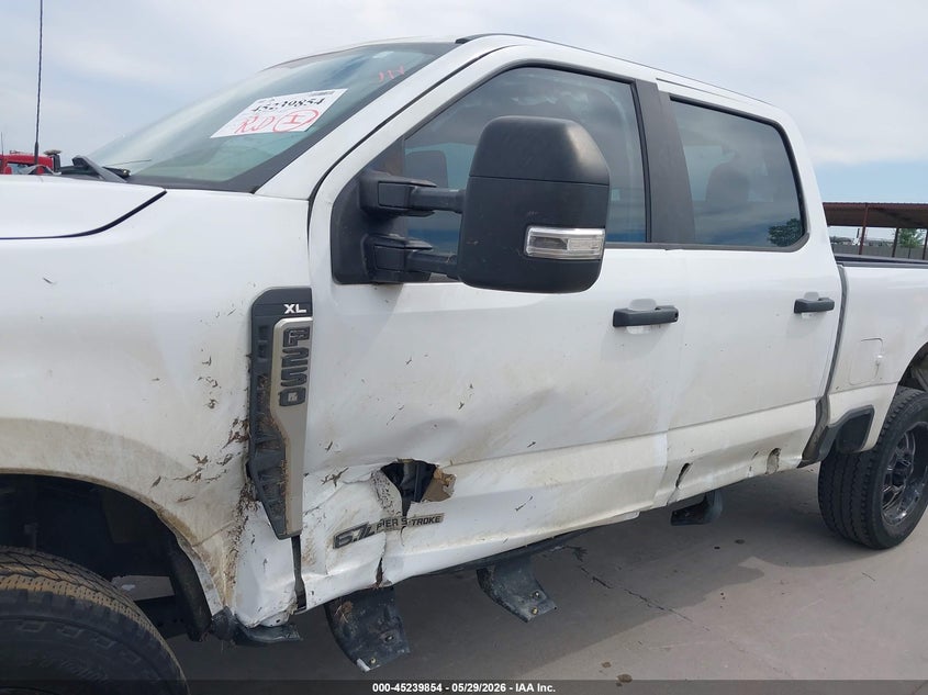 2023 Ford F250 VIN 1FT7W2BT8PEC37820 IAAI salvage auction — SIDE, Salvage Title, sold $13,100 on 2026-07-29 (photo 6)
