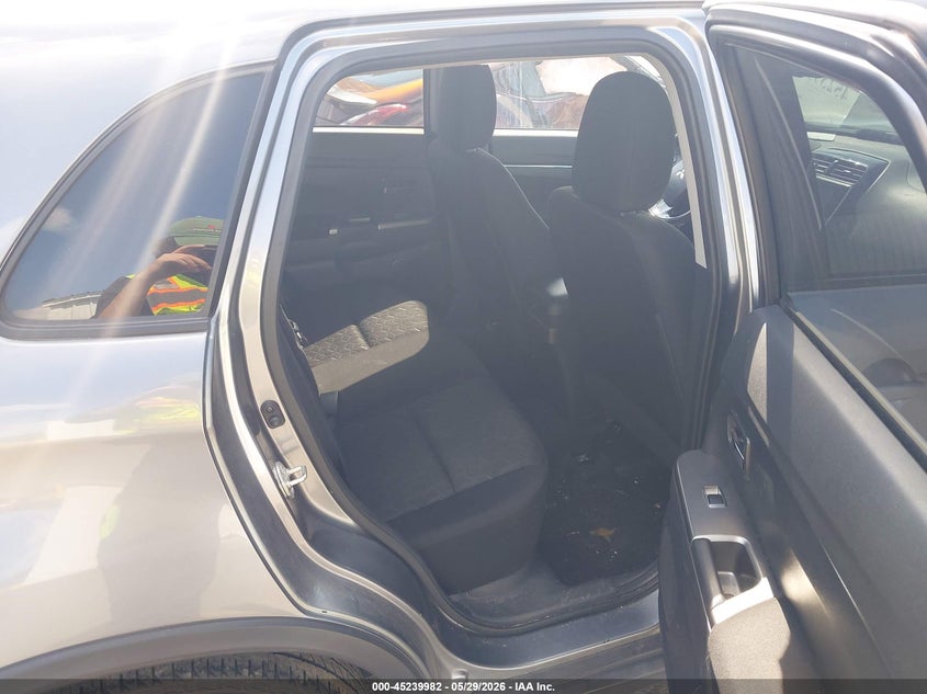 2020 Mitsubishi Outlander VIN JA4AR3AU0LU016235 IAAI salvage auction — LEFT FRONT, Salvage Title, sold $2,550 on 2026-07-31 (photo 8)