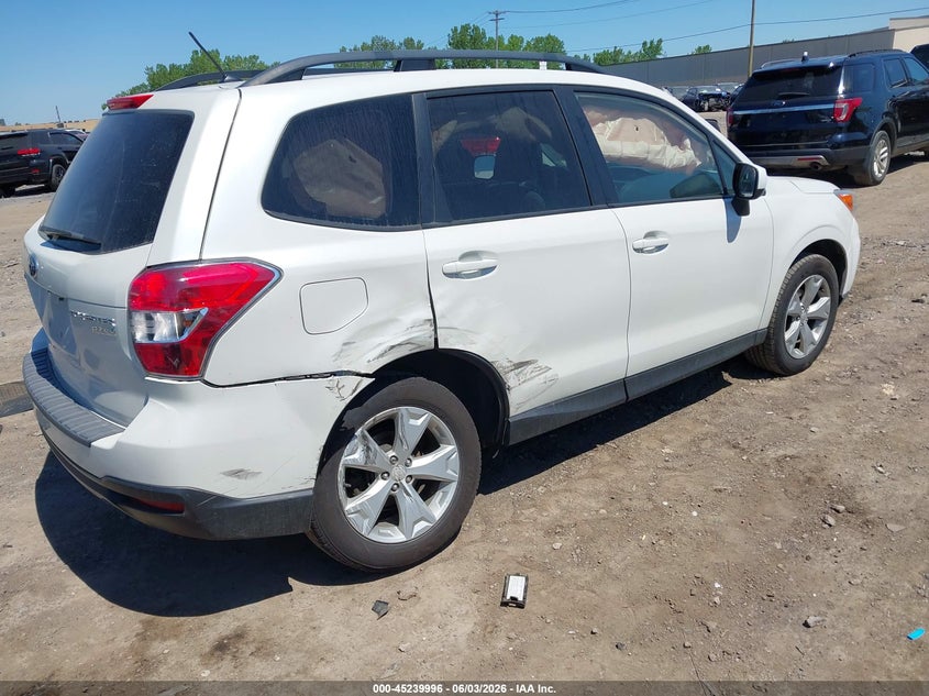 2015 Subaru Forester VIN JF2SJADC1FH836864 IAAI salvage auction — RIGHT REAR, Salvage Title, sold $625 on 2026-07-29 (photo 4)