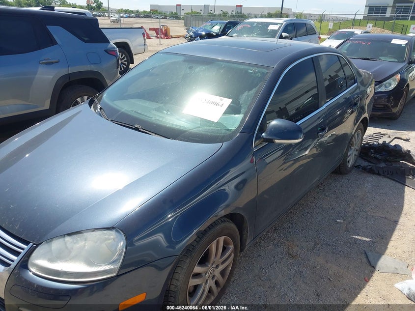2010 Volkswagen Jetta VIN 3VWRL7AJ6AM128558 IAAI salvage auction — HAIL, Original (Texas), sold $575 on 2026-07-20 (photo 6)