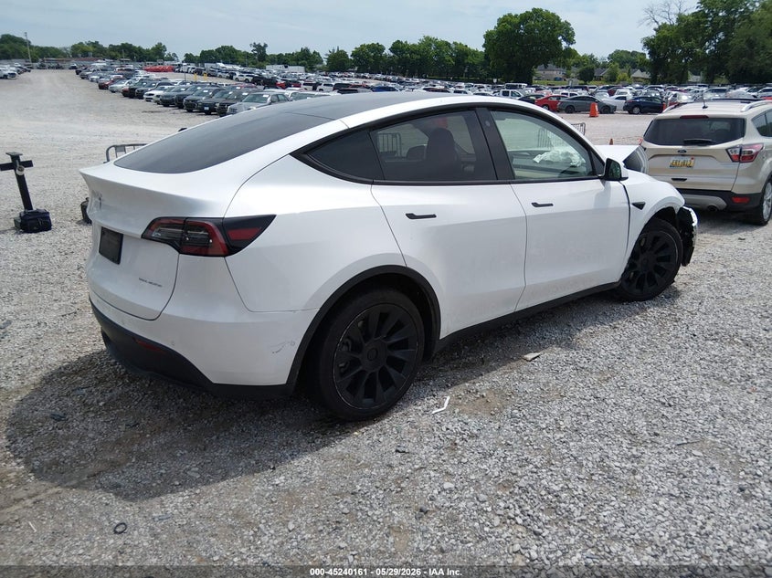 2021 Tesla Model y VIN 5YJYGDEEXMF203995 IAAI salvage auction — FRONT END, Salvage Title, sold $6,300 on 2026-07-12 (photo 4)