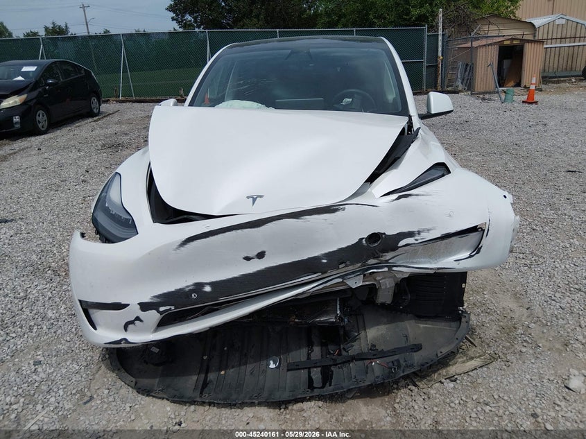 2021 Tesla Model y VIN 5YJYGDEEXMF203995 IAAI salvage auction — FRONT END, Salvage Title, sold $6,300 on 2026-07-12 (photo 6)