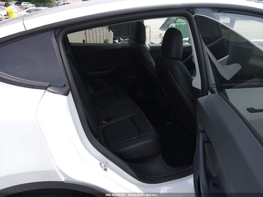 2021 Tesla Model y VIN 5YJYGDEEXMF203995 IAAI salvage auction — FRONT END, Salvage Title, sold $6,300 on 2026-07-12 (photo 8)
