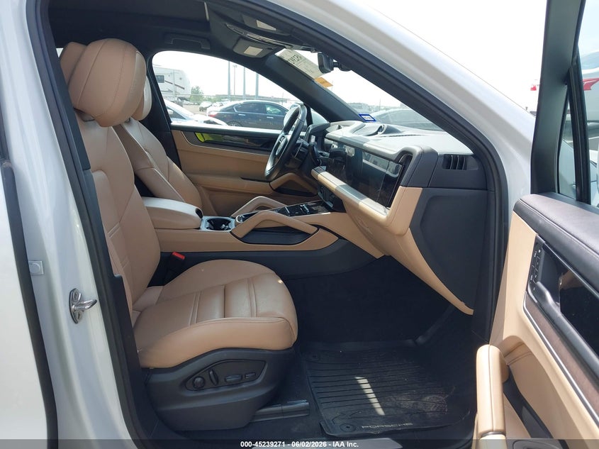 2024 Porsche Cayenne coupe VIN WP1BA2AY4RDA51026 IAAI salvage auction — FRONT END, Salvage Title, sold $40,750 on 2026-08-24 (photo 5)