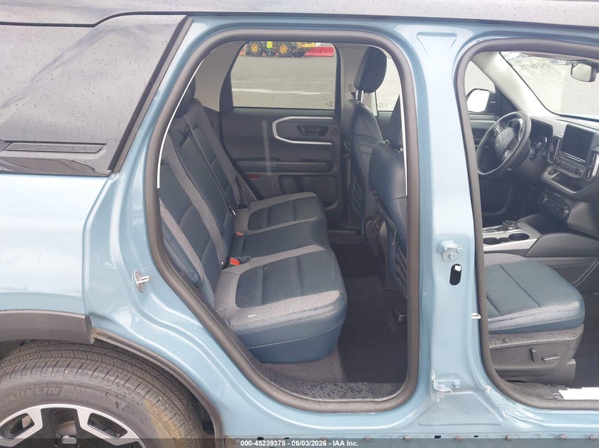 2023 Ford Bronco sport VIN 3FMCR9C61PRD67034 IAAI salvage auction — RIGHT SIDE, Salvage (Oregon), sold $7,800 on 2026-07-30 (photo 8)