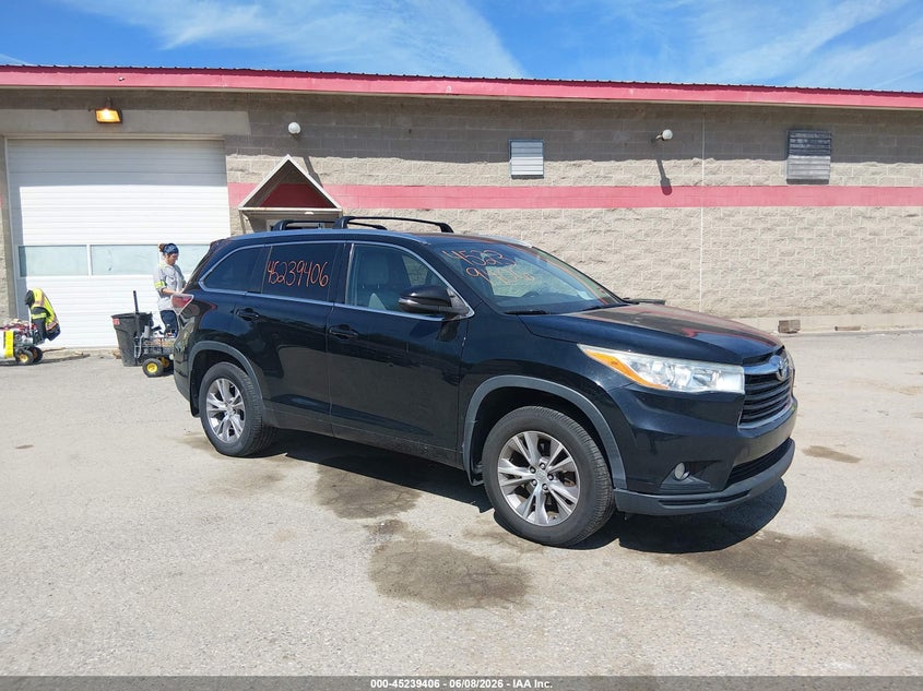 2014 Toyota Highlander VIN 5TDJKRFH2ES054565 IAAI salvage auction — LEFT SIDE, Salvage Title, sold $7,825 on 2026-07-06 (photo 1)