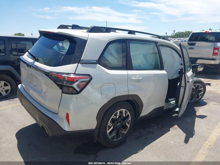 2025 Subaru Forester VIN JF2SLDAC0SH502898 IAAI salvage auction — FRONT END, Salvage Title, sold $4,000 on 2026-07-23 (photo 4)