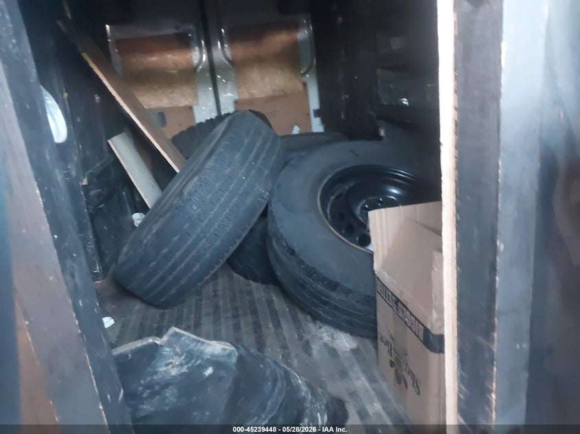2016 Mercedes-benz Sprinter VIN WD3PE7DD4GP264467 IAAI salvage auction — NORMAL WEAR, Original (Ohio), sold $950 on 2026-07-15 (photo 8)