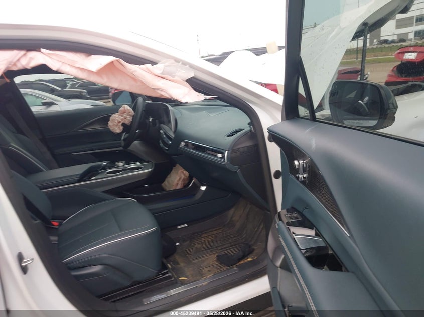 2024 Cadillac Lyriq VIN 1GYKPWRL6RZ110431 IAAI salvage auction — FRONT END, Salvage (Texas), sold $7,500 on 2026-08-13 (photo 5)