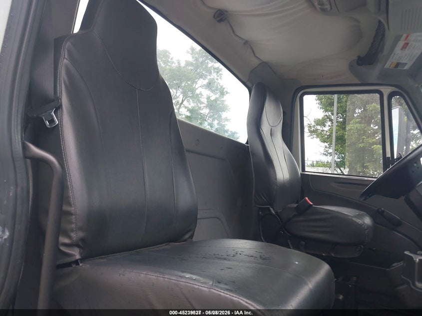 2008 International 7000-series VIN 1HTWPAZR88J645761 IAAI salvage auction — NORMAL WEAR, Sf97 (Virginia), sold $9,050 on 2026-07-22 (photo 8)