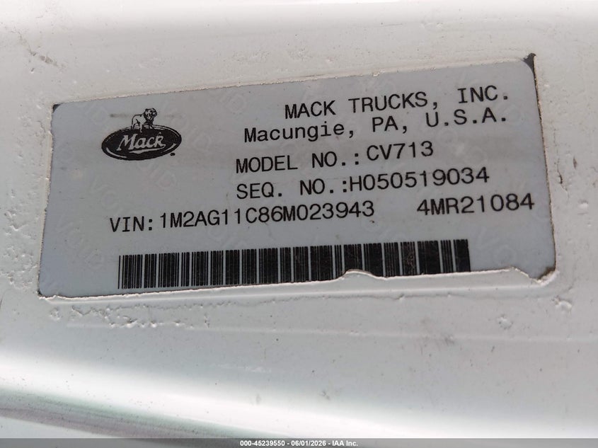 2006 Mack 700 cv700 VIN 1M2AG11C86M023943 IAAI salvage auction — ROLLOVER, Salvage (Pennsylvania), sold $9,250 on 2026-07-14 (photo 9)