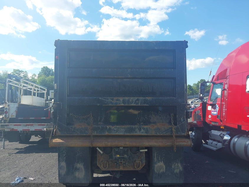 2006 Mack 700 cv700 VIN 1M2AG11C86M023943 IAAI salvage auction — ROLLOVER, Salvage (Pennsylvania), sold $9,250 on 2026-07-14 (photo 8)